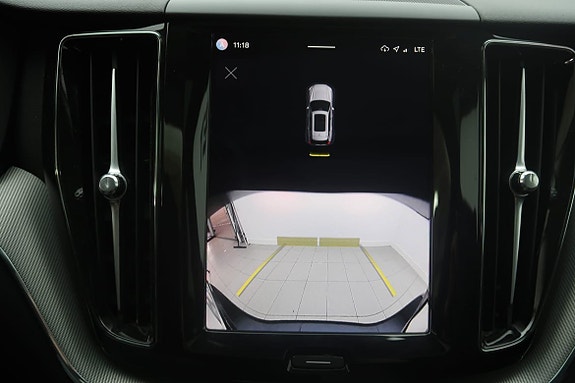 Volvo XC60 19 of 23