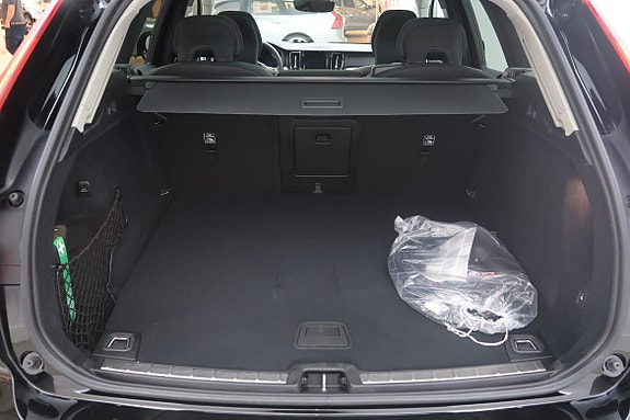 Volvo XC60 22 of 23