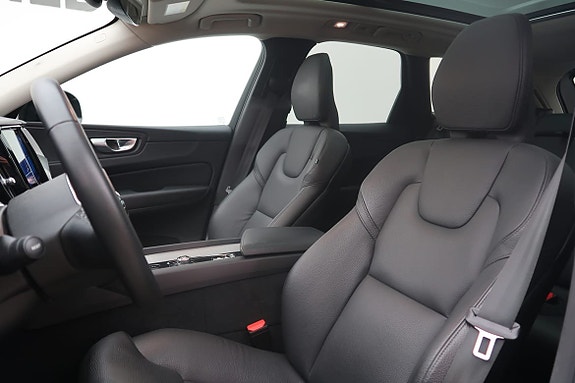 Volvo XC60 4 of 5