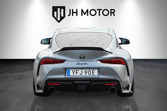 Toyota Supra 6 of 22