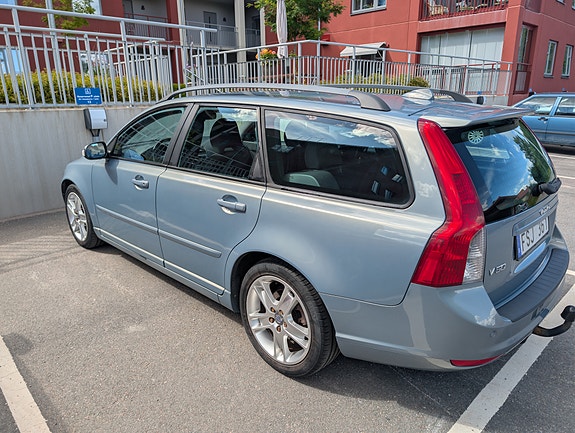 Volvo V50 4 of 10