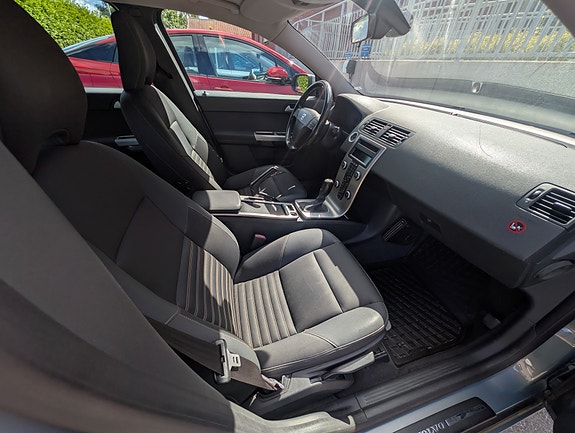 Volvo V50 7 of 10