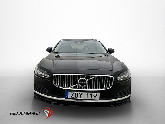 Volvo V90 2 of 5