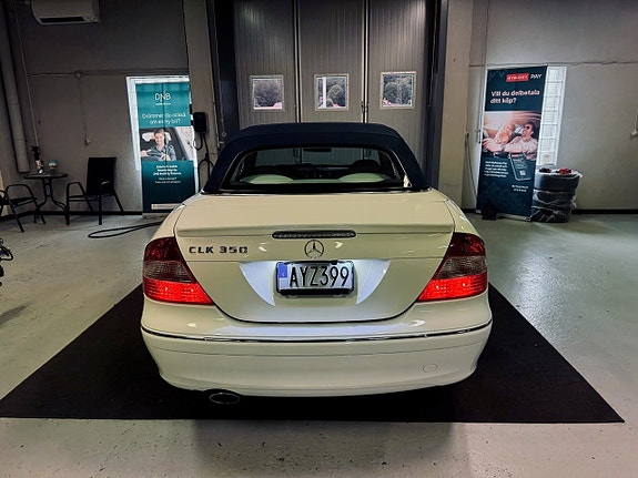 Mercedes-Benz CLK350 6 of 18