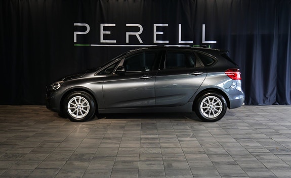 BMW 218d 2 of 5
