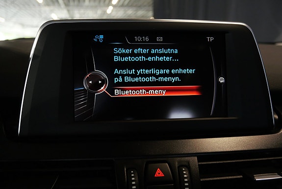 BMW 218d 13 of 19