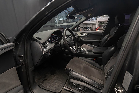 Audi Q7 16 of 27