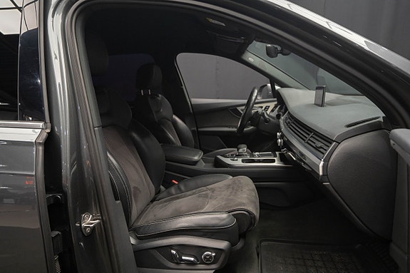 Audi Q7 23 of 27