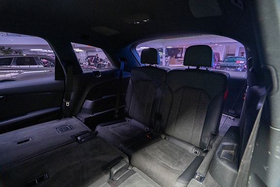 Audi Q7 12 of 27