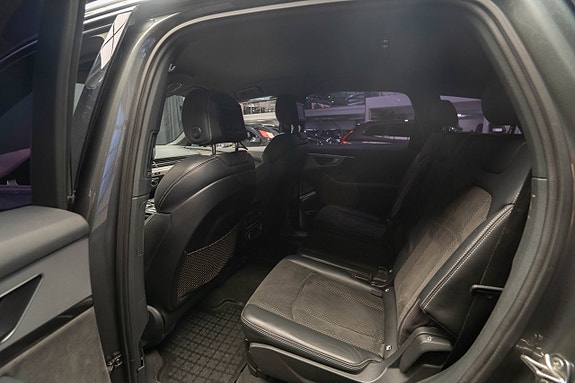 Audi Q7 21 of 27
