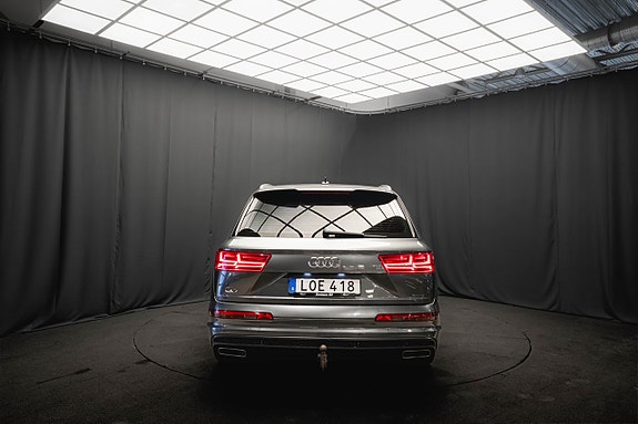 Audi Q7 7 of 27