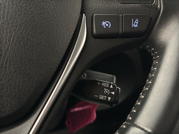 Toyota Auris 18 of 23