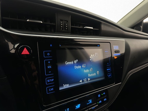 Toyota Auris 20 of 23