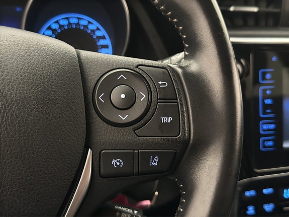 Toyota Auris 17 of 23