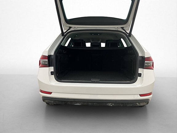 Skoda Superb 28 of 28