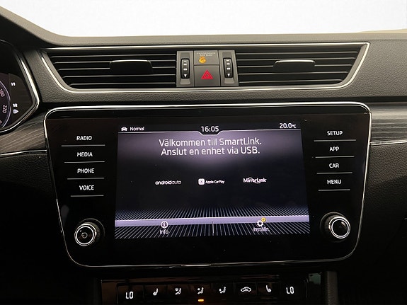 Skoda Superb 22 of 28