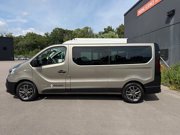 Renault Trafic 4 of 5