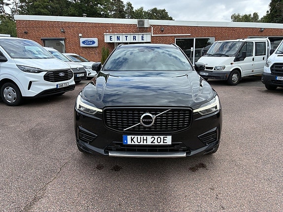 Volvo XC60 2 of 5