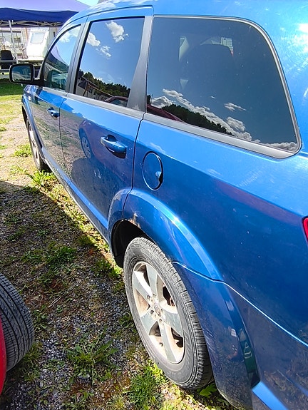 Dodge Journey 4 of 5
