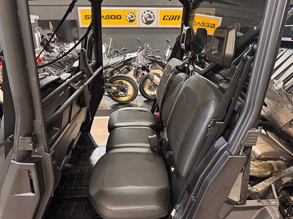 Can-Am Traxter Max 9 of 11