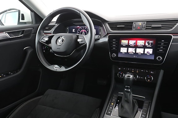 Skoda Superb 12 of 30