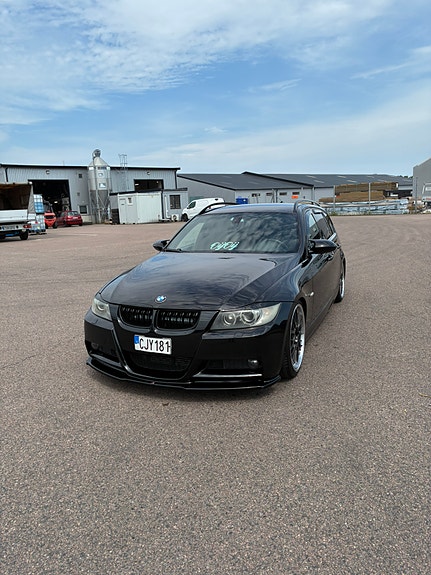 BMW 320d 8 of 9