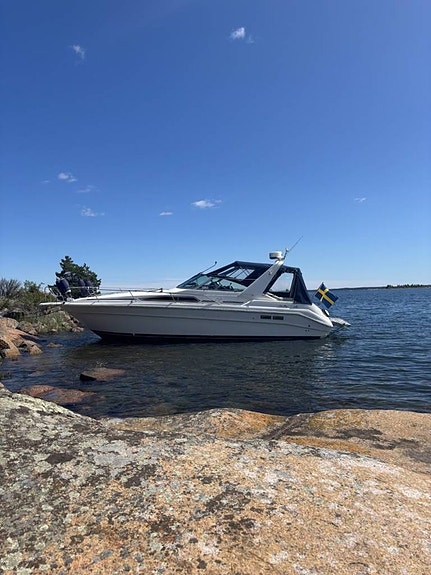 SEA RAY SUNDANCER 330 – 1992 VÄLVÅRDAD KLASSIKER