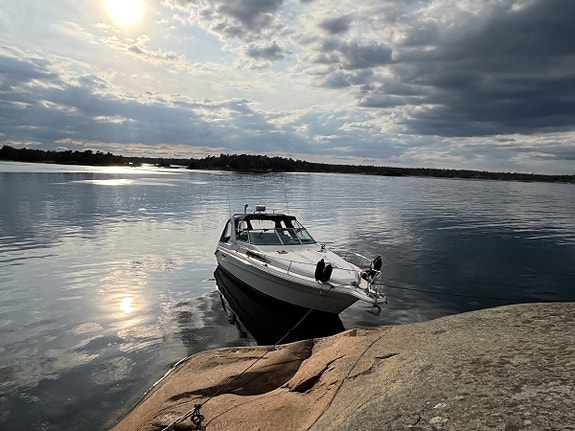SEA RAY SUNDANCER 330 – 1992 VÄLVÅRDAD KLASSIKER 2 of 5