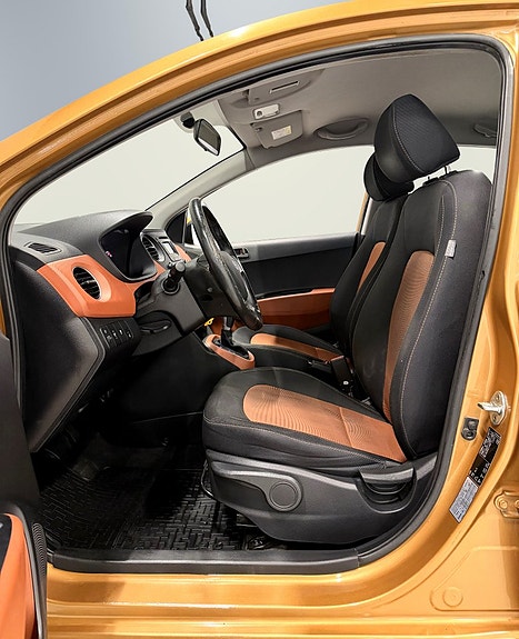 Hyundai i10 10 of 21