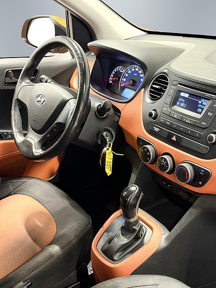 Hyundai i10 13 of 21