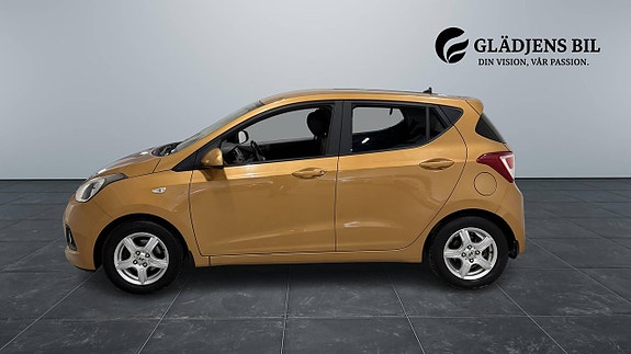 Hyundai i10 4 of 21