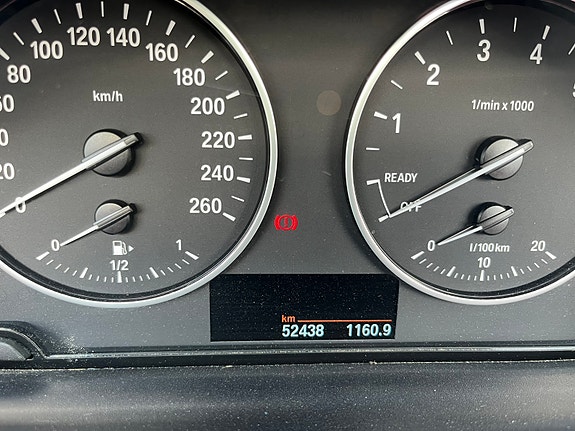 BMW 218i 11 of 12