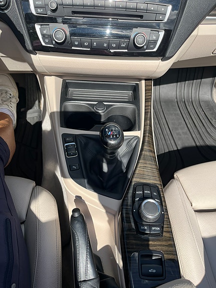 BMW 218i 12 of 12