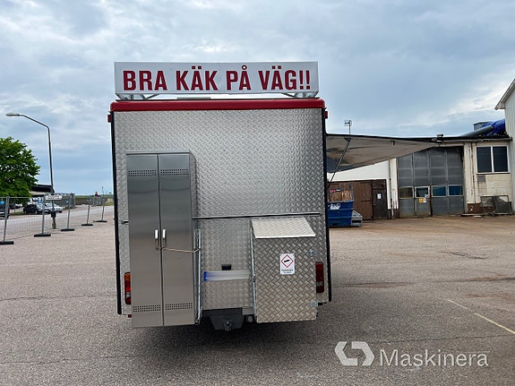Foodtruck Volvo FL611 4X2 6 of 27