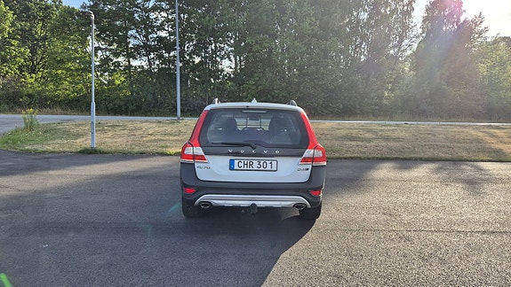 Volvo XC70 4 of 5