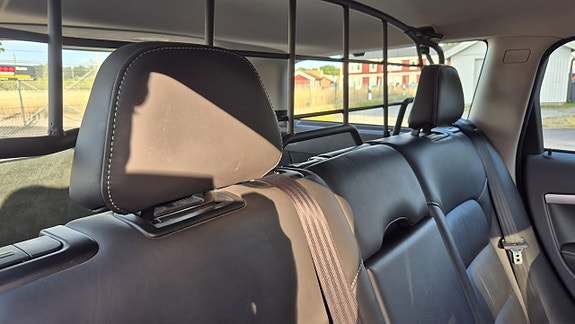 Volvo XC70 8 of 10