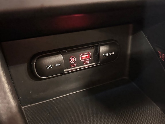 Kia Niro 10 of 27