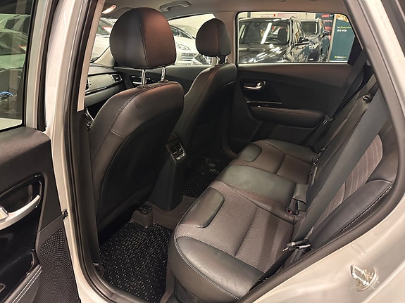 Kia Niro 27 of 27
