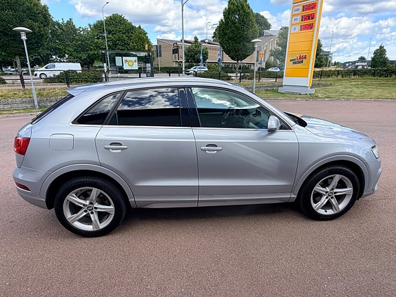 Audi Q3 6 of 24