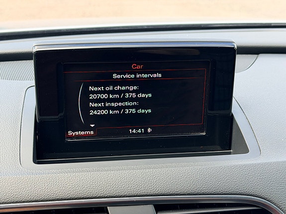 Audi Q3 22 of 24