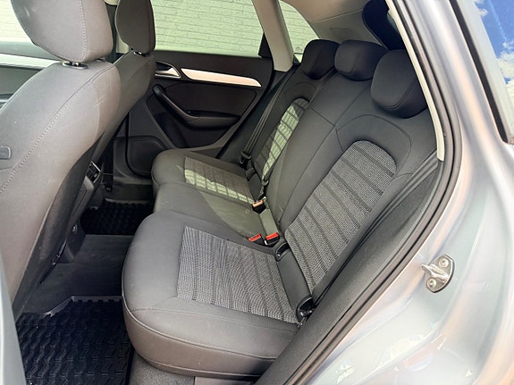 Audi Q3 13 of 24
