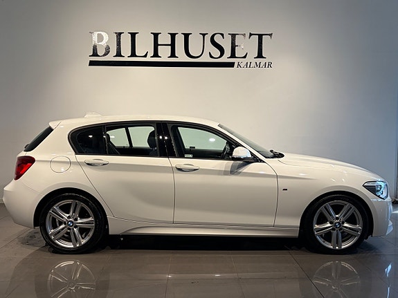 BMW 116i 2 of 5