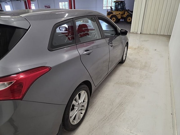 Hyundai i30 6 of 10