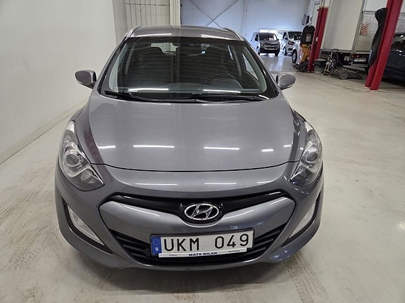Hyundai i30 2 of 10