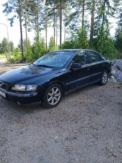 Volvo S60 3 of 4