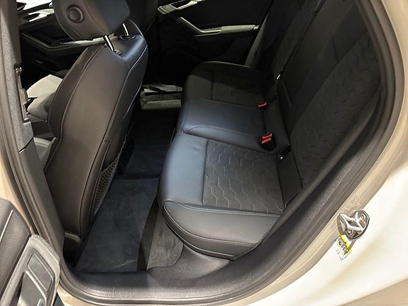 Audi A6 13 of 19