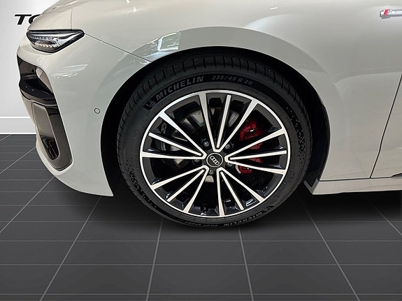 Audi A6 9 of 19