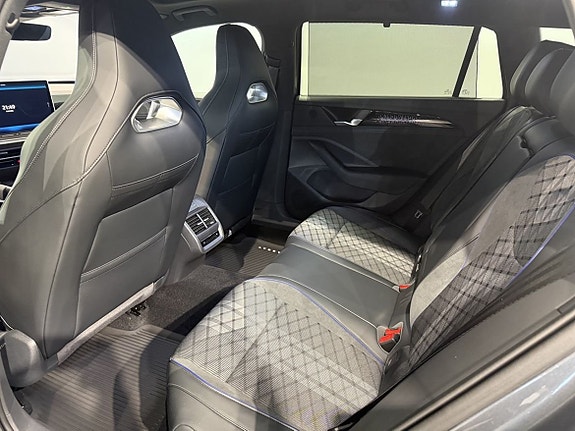 Volkswagen Passat 8 of 8