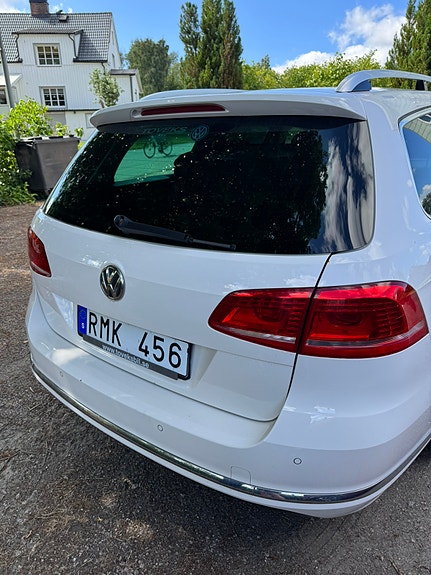 Volkswagen Passat 10 of 10