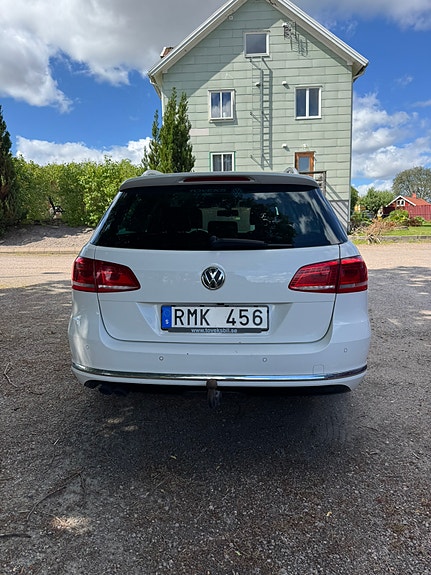 Volkswagen Passat 3 of 5